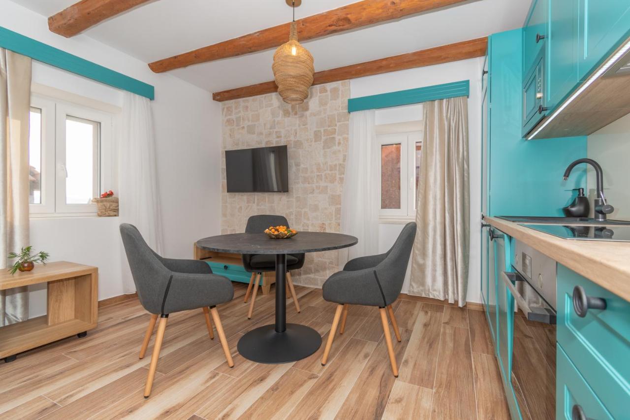 Ivka Makarska - Modern And Luxurious Oldtown Apartament Exterior photo