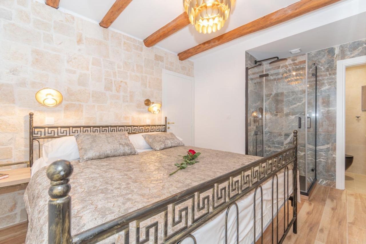 Ivka Makarska - Modern And Luxurious Oldtown Apartament Exterior photo