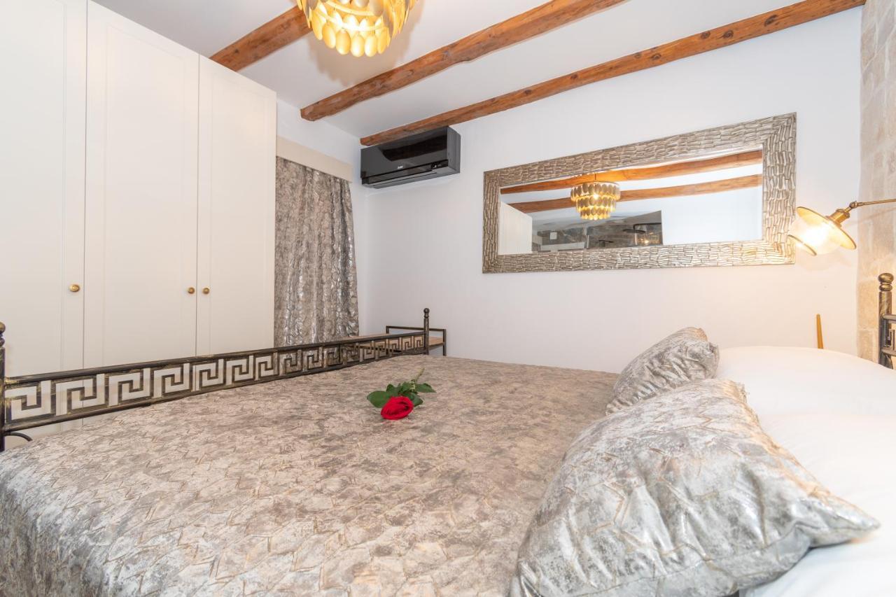 Ivka Makarska - Modern And Luxurious Oldtown Apartament Exterior photo